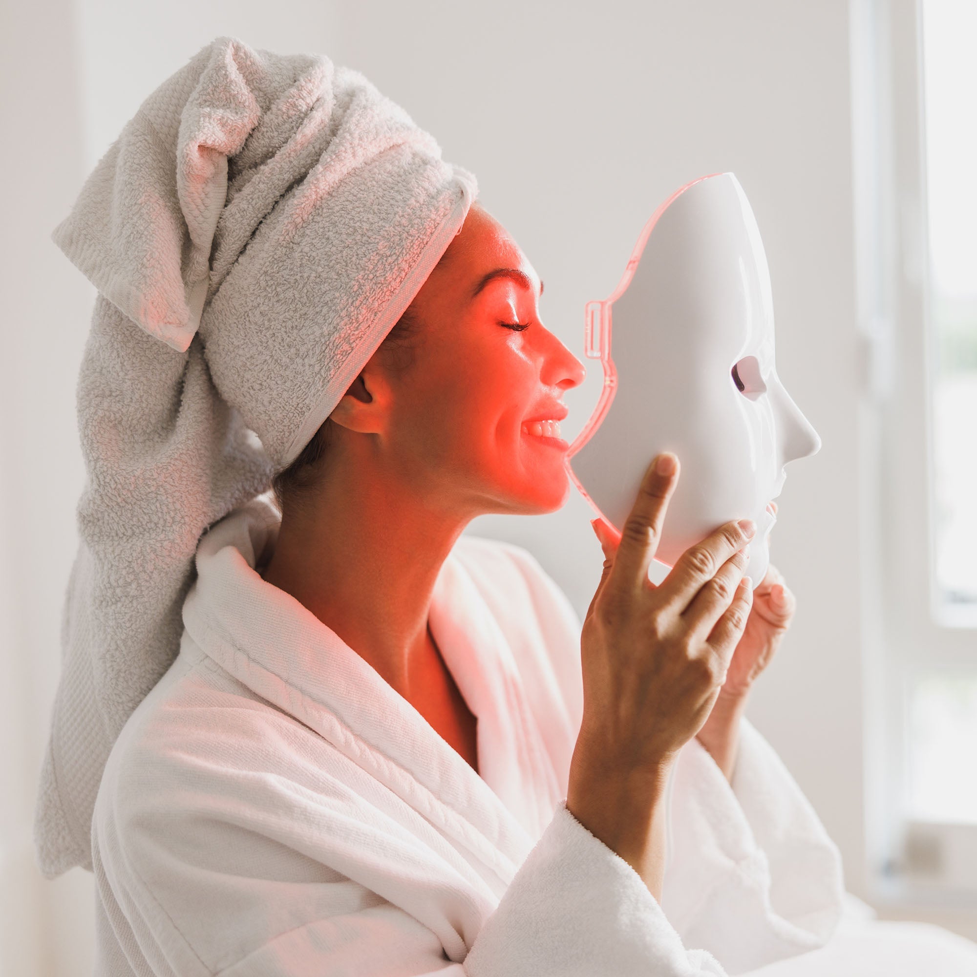 7-in-1 LED Light Therapy Face Mask – Advanced Skincare at Home!-4